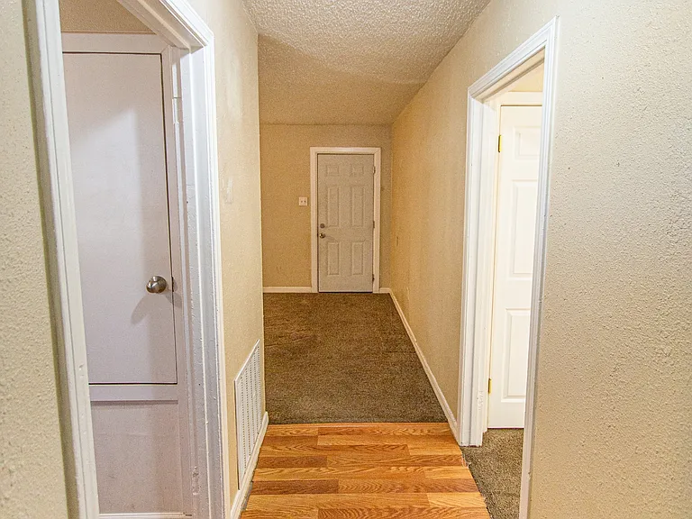3624 Walnut Ave — Photo 3