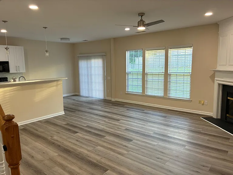 10217 Kendra Ct — Photo 4