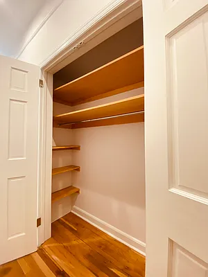 Rented by Metropolis Real Estate of Manhattan | media 34