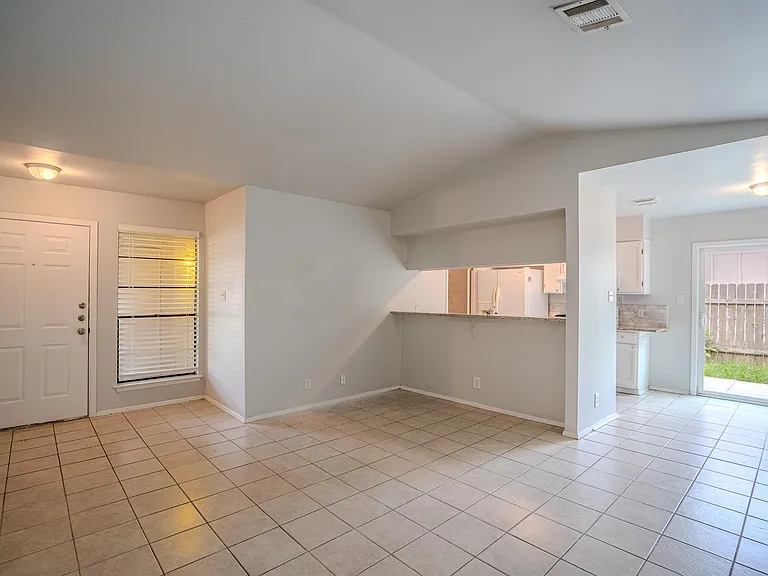 12403 Tree Line Dr #B — Photo 3