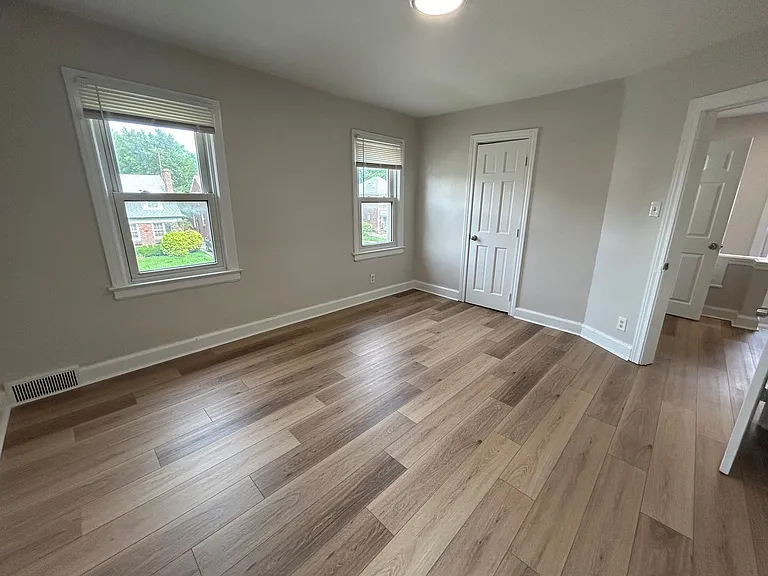 16575 Mendota St — Photo 21