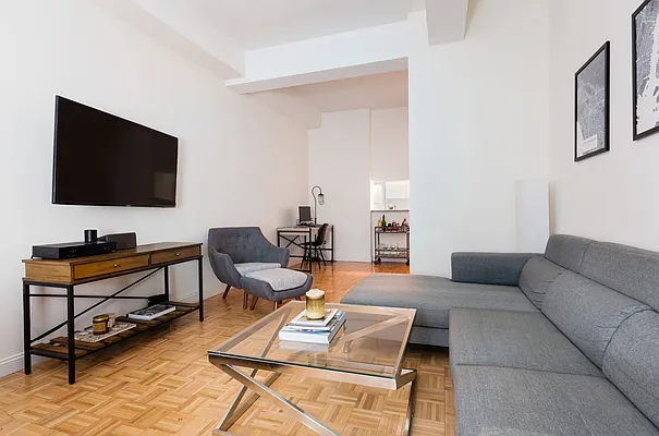Rented by Brown Harris Stevens | media 12