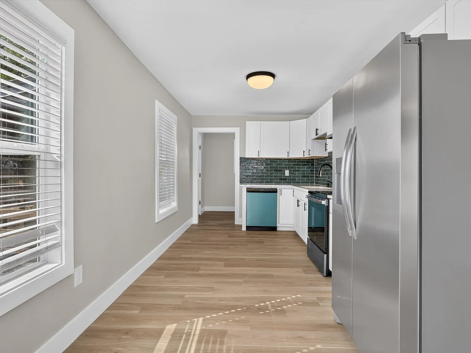 3 bed, $2,300 — Photo 3