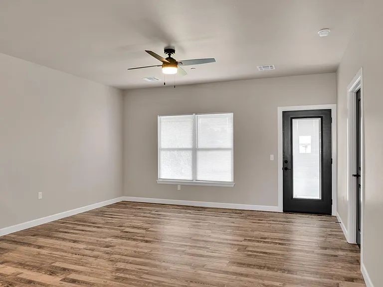 8523 Cedar Oaks Cir #D — Photo 6
