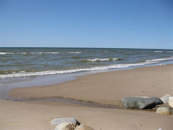 4th image of Orchard Lake Dr