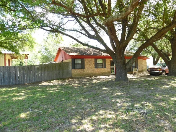 4959 Woodcrest Dr, Athens, TX 75752