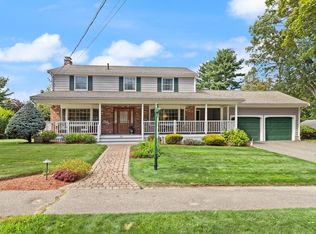 34 Sherwood Rd, Reading, MA 01867