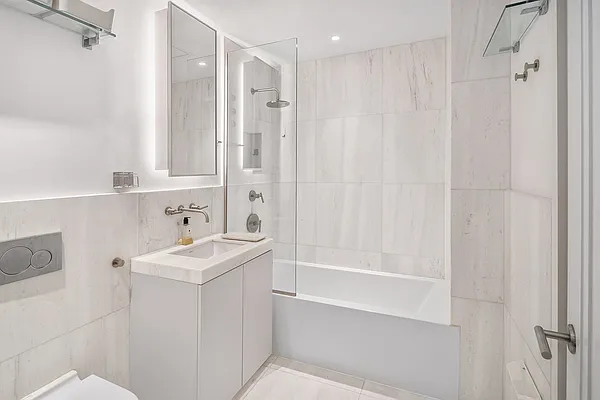 Rented by Douglas Elliman | media 7