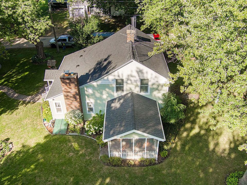 8214 S Main St, Grand Detour, IL 61021 Zillow