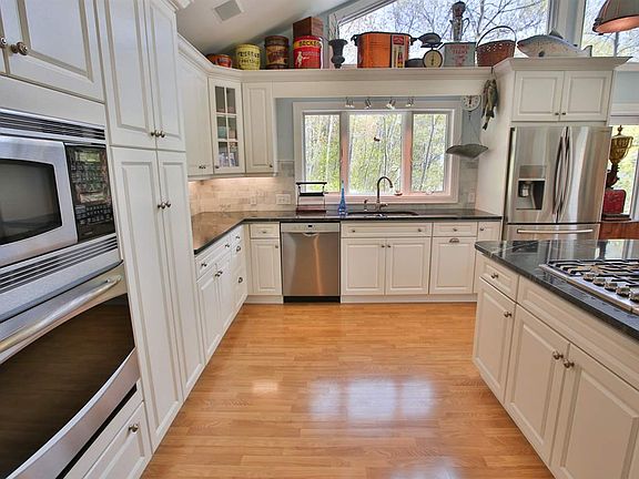 5th image of 711 Winter Park Ln