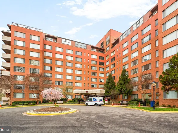 1111 Arlington Blvd APT 108, Arlington, VA 22209
