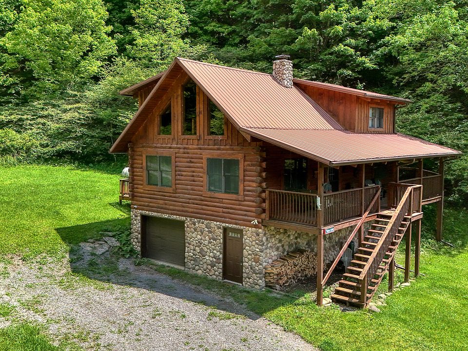 1st image of 140 The Orchard Ln