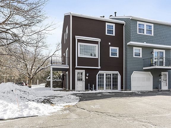 2nd image of 71 Prescott Dr #71