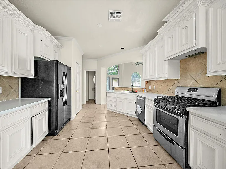 3603 Lauderwood Ln — Photo 25