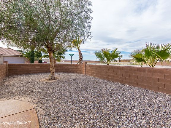 4th image of 3184 E Cimarron Dr