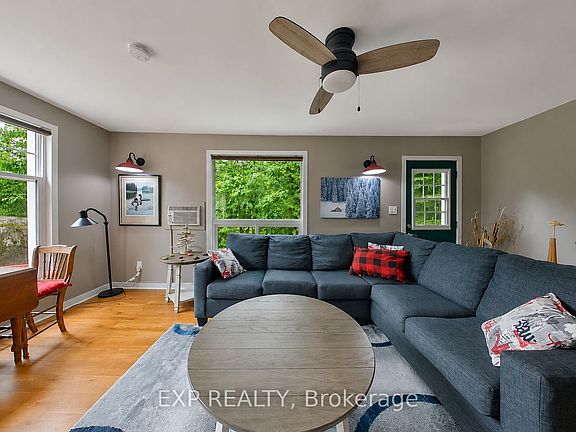 3rd image of 360 Cedar Ave