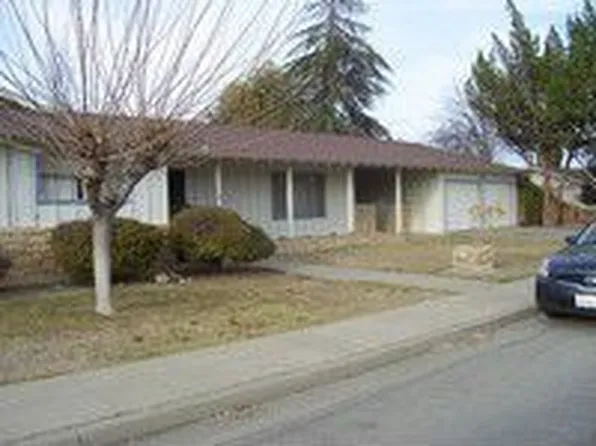 210 W Cornell Ave, Coalinga, CA 93210
