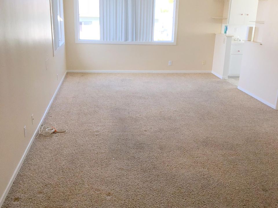 Living & Dining Room veiw from front door