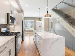 1024 Hyde St, Philadelphia, PA 19125