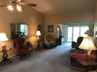 57 Boxwood Ter, Red Bank, NJ 07701