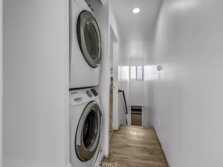219 N Isabel St #4 — Photo 5