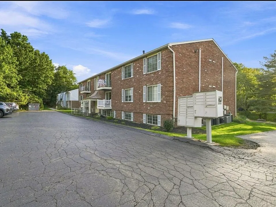 342 New World Dr