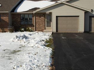 15479B Henry Rd, Morrison, IL 61270