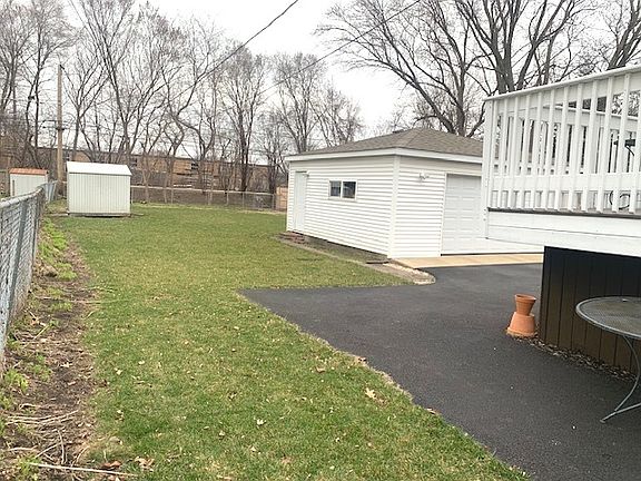 5th image of 106 W Kenilworth Ave