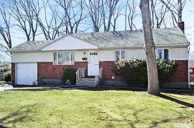 1st image of 11 E Haven Ln