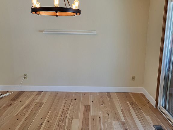 4th image of 3441 NW Circle Blvd