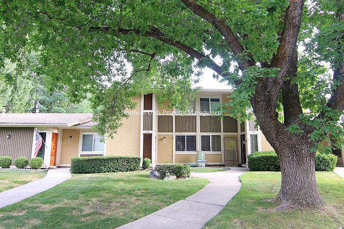 1 Front of Condo_08032020