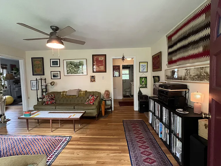 176 Sulphur Springs Rd — Photo 2