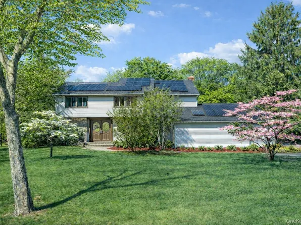 1 Allenby Drive, Northport, NY 11768