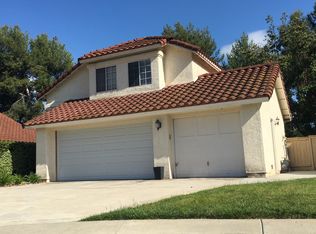 1720 Landing Dr, Vista, CA 92081