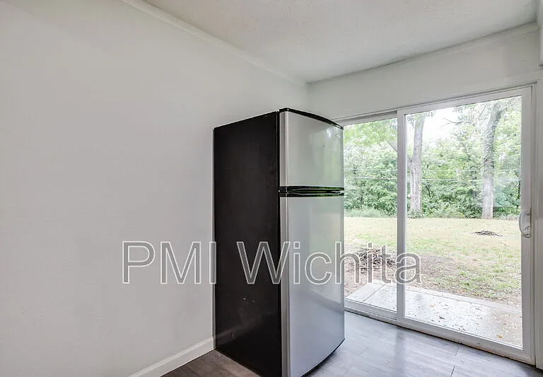 420 W Mahoney Dr — Photo 6