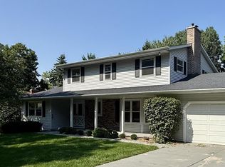 429 Walnut Grove Dr, Madison, WI 53717