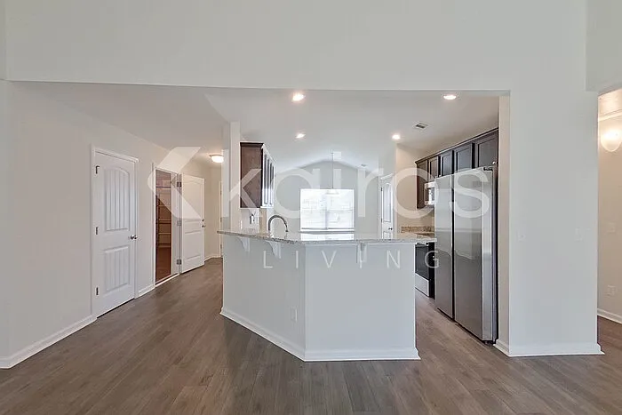 108 Saint Phillip Way — Photo 8