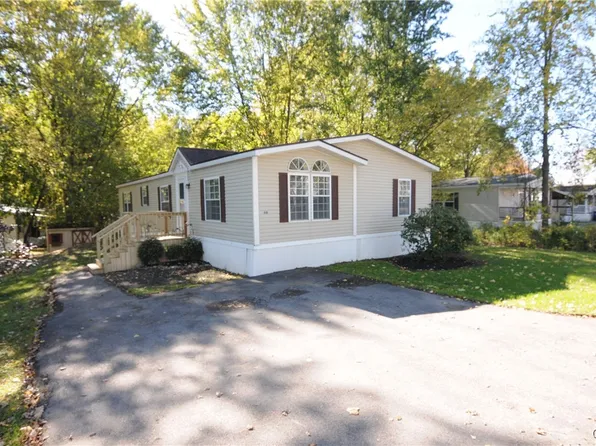 616 Sycamore Ln, Utica, NY 13502