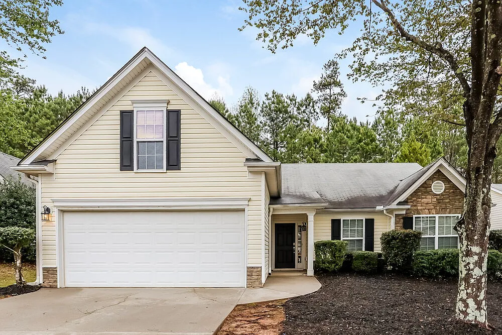 3 bed, 2.0 bath, 1714 sqft, $2,890 — Photo 1
