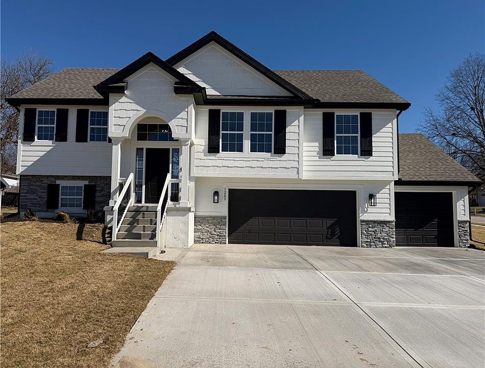 1st image of 1209 Noah Ln