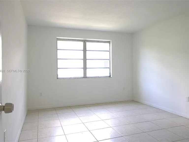 1225 NE 124th St #32B — Photo 14