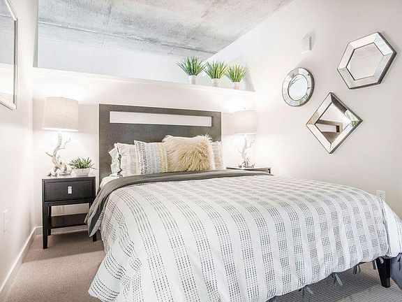 4th image of 1467 Delgany St #202