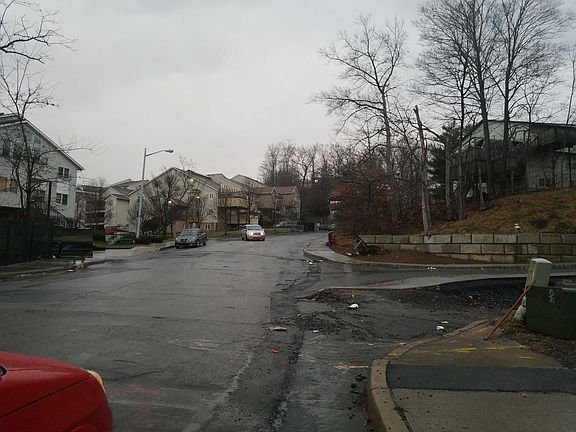 5th image of 8 Kahan Dr