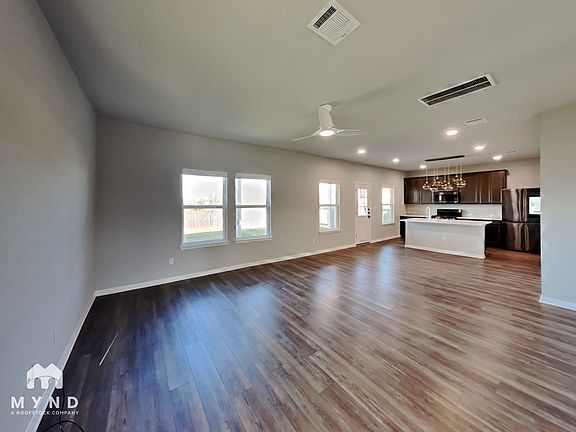 3rd image of 906 Limestone Shoals Rd