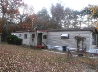 912 S Bossett Rd, Ravenna, MI 49451