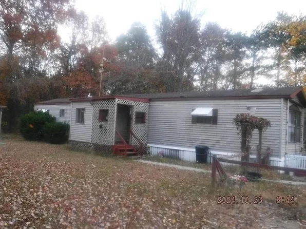 912 S Bossett Rd, Ravenna, MI 49451