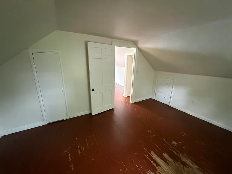 203 W Elm St — Photo 21