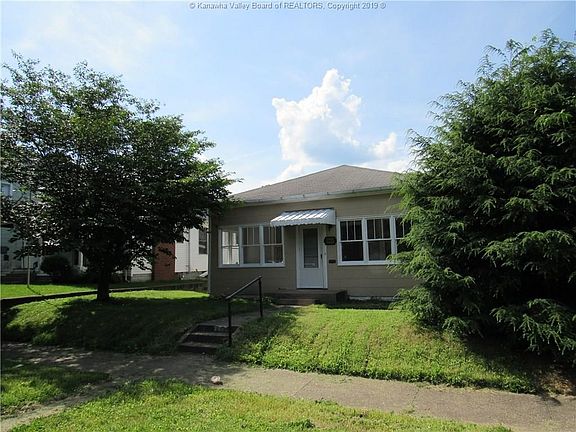 2nd image of 217 3rd Ave