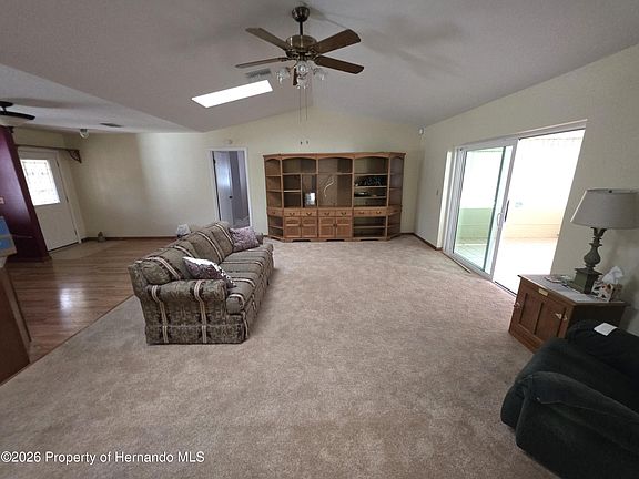 4th image of 18851 Kelly Rd