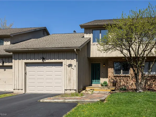 105 Topaz Trl, Cortland, OH 44410